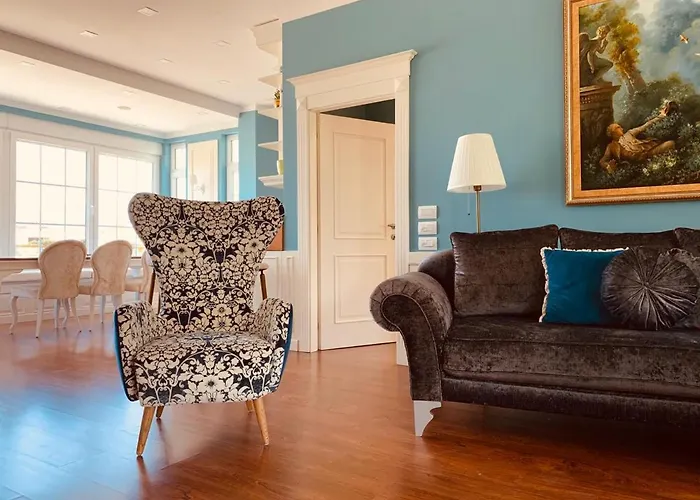 Olive Tree 地拉那